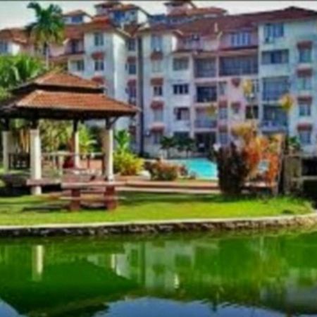 Hagia Medina Muslims Guesthouse Port Dickson Buitenkant foto