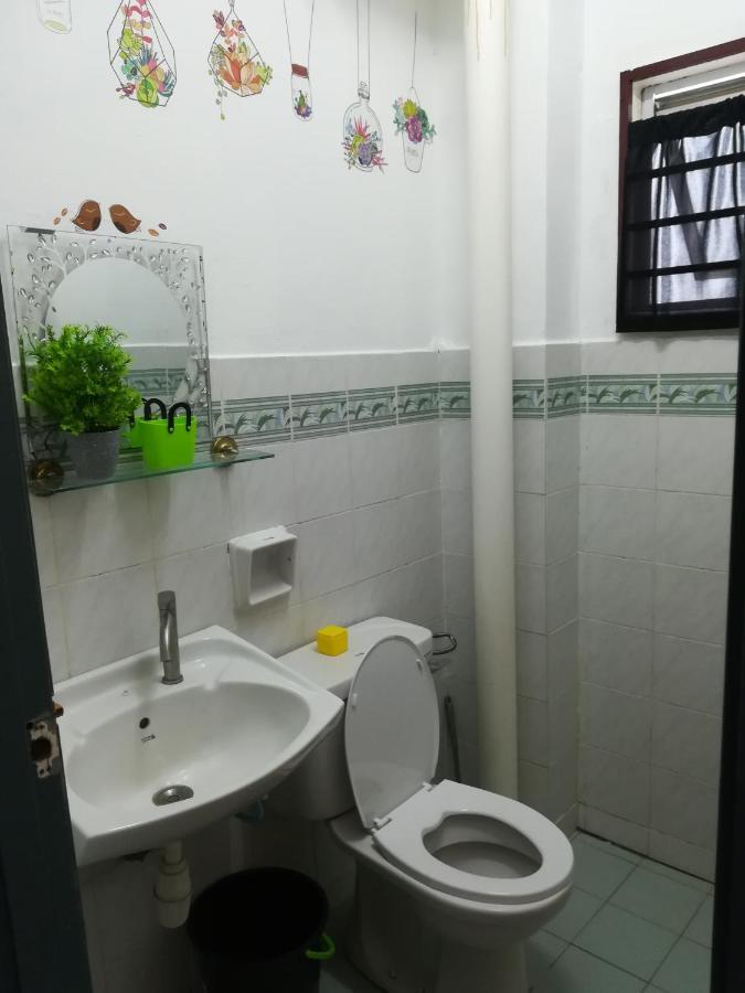 Hagia Medina Muslims Guesthouse Port Dickson Buitenkant foto