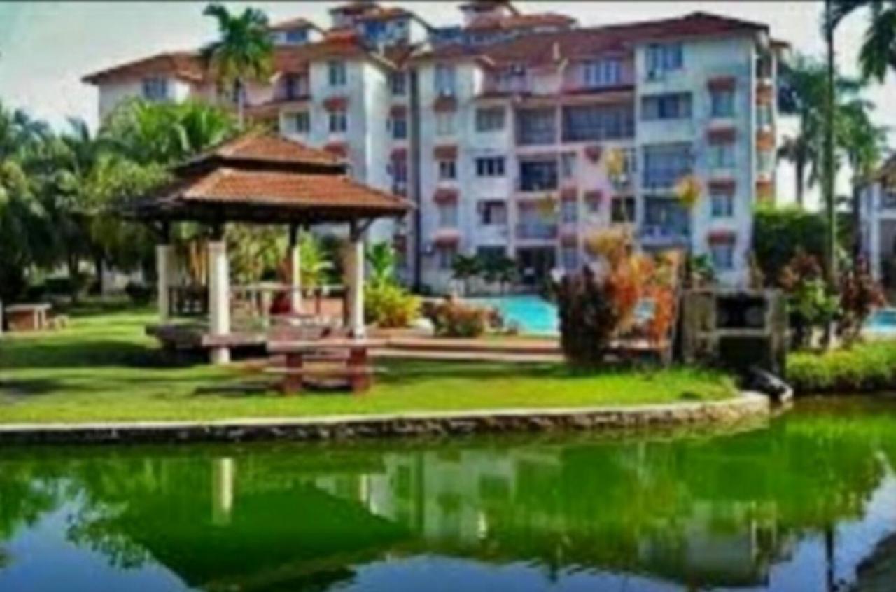 Hagia Medina Muslims Guesthouse Port Dickson Buitenkant foto